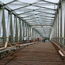 Perbaikan Jembatan Bangkinang, Tiga Unit Truk Molen Semen Standby