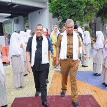 Bersama Wagubri, Pj Bupati Kampar Buka Secara Resmi Gebyar IP-ICBS Riau