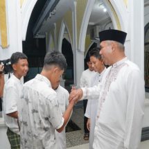 Safari Ramadhan di Mesjid Baiturrahim, Pj Bupati Kampar Ajak Masyarakat Jaga Kerukunan