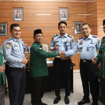 Berkontribusi Untuk Masyarakat, Lapas Bangkinang Serahkan Zakat Pegawai Kepada Baznas Kampar