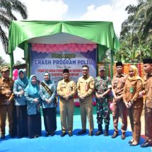 Laksanakan Pencanangan Crash Program Polio, Deswita Kamsol Dinobatkan sebagai Bunda Imunisasi Kampar