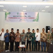 PJ Bupati Kampar Diwakili Asisten II Setda Kampar Suhermi Hadiri RUPS BPRS Berkah Dana Fadhillah