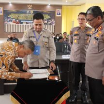 Polres Kampar Gelar Pengambilan Sumpah Serta Penandatanganan Pakta Integritas Penerimaan Polri