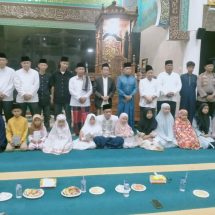 Wakil Bupati Meranti H. Asmar Santuni Anak Yatim di Malam Nuzul Qur’an