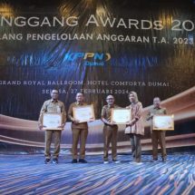 Pemkab Rohil Terima Piagam Penghargaan Terbaik dari KPPN Dumai
