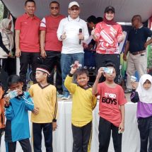 Dihadiri Anggota DPRD Terpilih, Asisten III Setda Ikuti Gerak Jalan HUT RI ke-79 di Kampar Utara