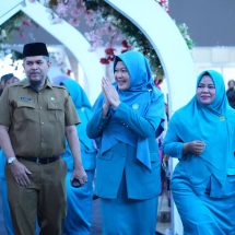 Staf Ahli Bupati Dampingi Ricana Djayanti Hadiri HUT GOW Kampar Ke-37