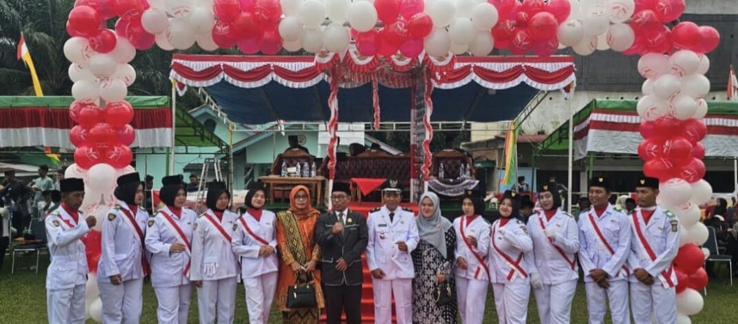 Desa Tanjung Belit Gelar Upacara HUT RI ke-80 dengan Khidmat, Ketua Bapemperda DPRD Kampar Bacakan Teks Proklamasi kemerdekaan RI Penuh Semangat   