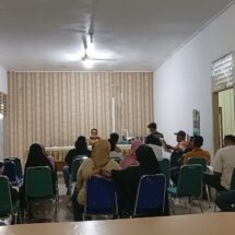 Tanpa Kehadiran Kades, Puluhan Warga Sungai Jalau Mediasi Galian C PT. KKU