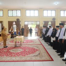  Lantik PAW Bapekam, Bupati Siak: Tekankan Sinergi dan Pengawasan