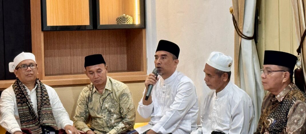 Suasana Keakraban Alumni Darussalam di Rumah Dinas Ketua DPRD Kampar, Perkuat Ilmu dan Raih Keridhaan Allah