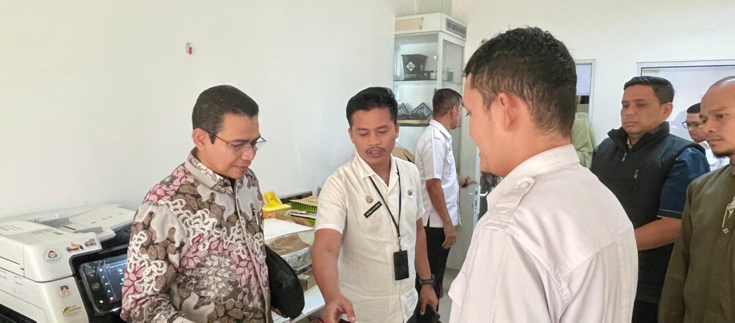 Hendry Munief Kunjungi PLUT UMKM dan Riau Creative Hub, Temukan Sejumlah Kendala Terima Usulan