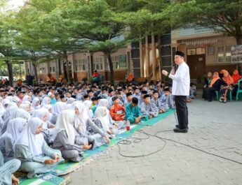 Pemko Pekanbaru Peringati Pelajar Bahaya LGBT dan Penularan HIV 