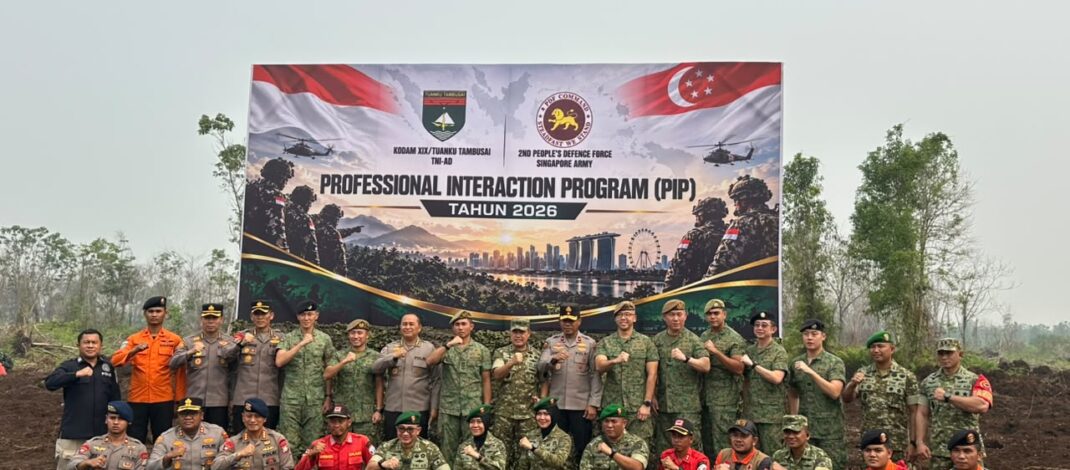 Kapolres Kampar Ikuti Simulasi Pemadaman Karhutla dari Kodam XIX/TT dan PDF Singapura