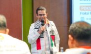 Hendry Munief Bedah Program Mitra Komisi VII DPR RI saat Bimteknas DPP PKS se-Indonesia